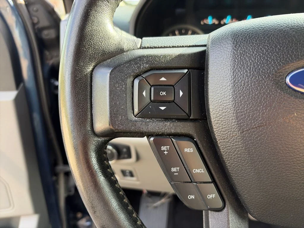 Used 2018 Blue Ford XLT image 36