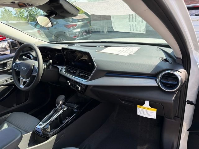 2026 Chevrolet Trax LT - Photo 32