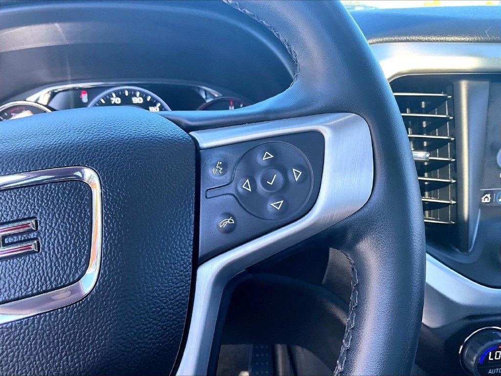 Used 2023 Silver GMC SLT image 25