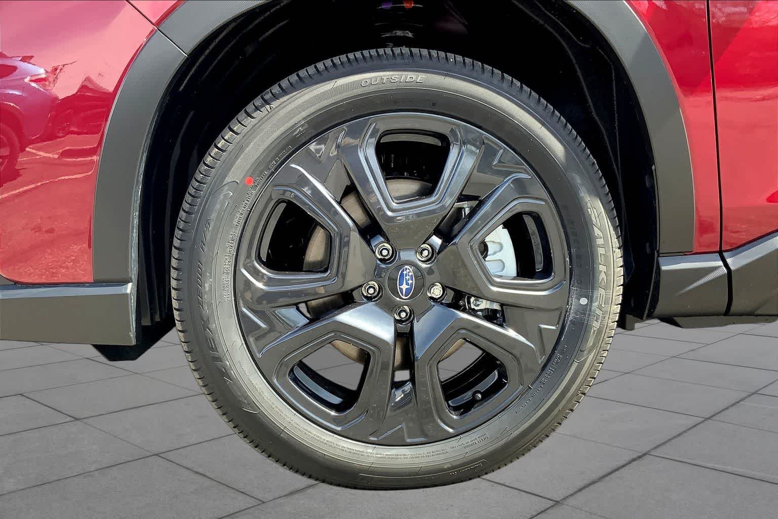 Used 2025 Crimson Red Pearl Subaru Onyx Edition Touring image 11