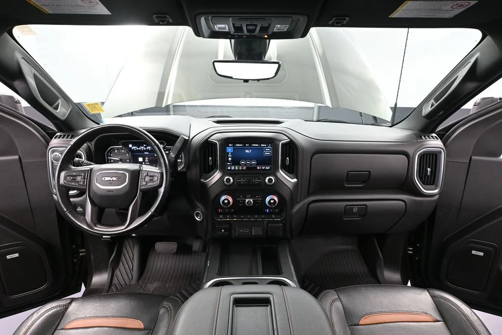 Used 2022 Green GMC AT4 image 34
