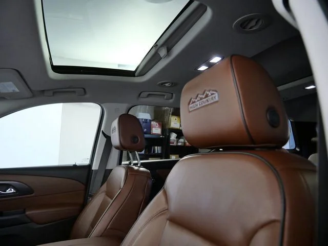 Used 2018 Red Chevrolet High Country image 17