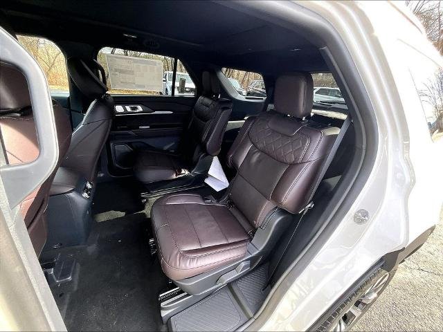 New 2026 Star White Metallic Tri-Coat Ford Platinum™ image 11