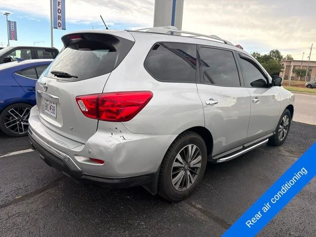 Used 2018 Brilliant Silver Metallic Nissan SL image 5
