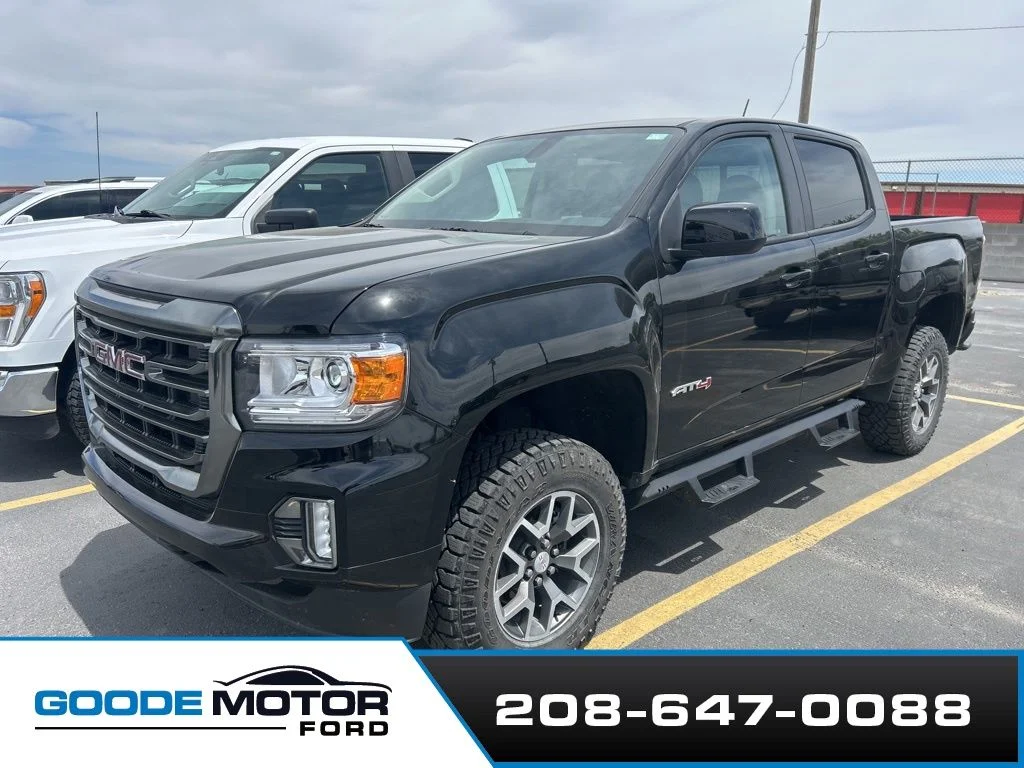 2022 GMC Canyon 4WD AT4 Crew Cab Short Box's photo