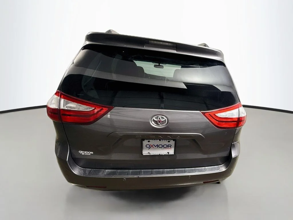 Used 2015 Predawn Gray Mica Toyota XLE Premium image 7