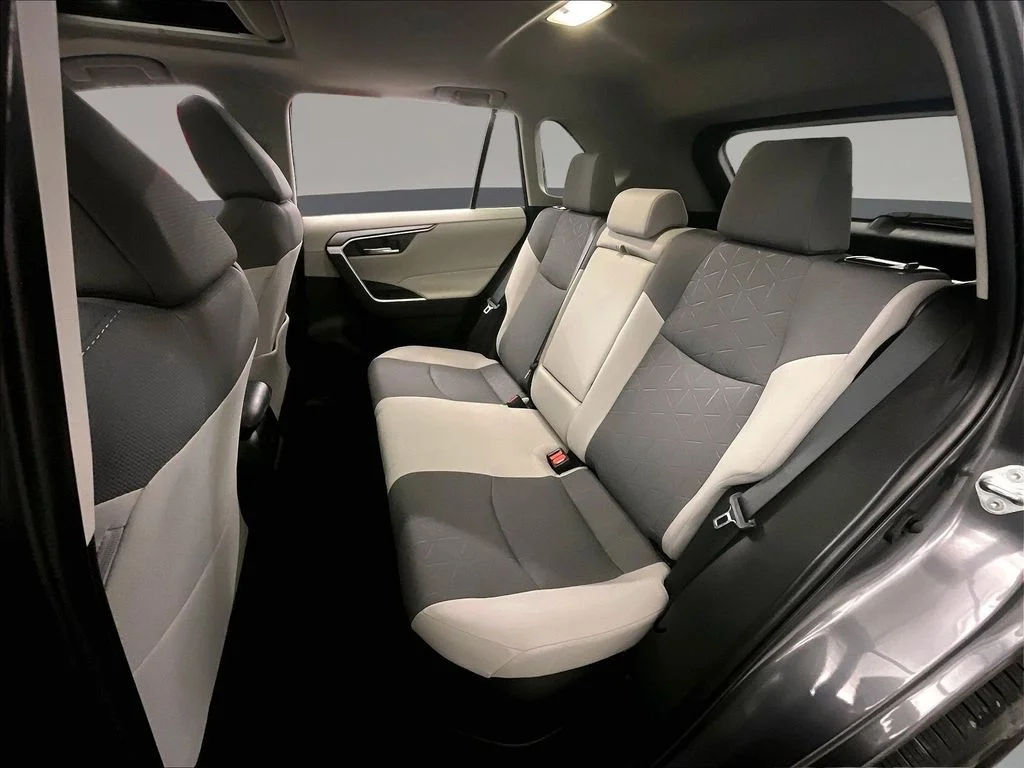 Used 2022 Gray Toyota XLE image 31