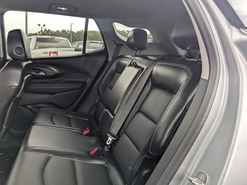 Used 2023 Sterling Metallic GMC SLT image 24