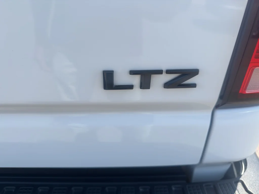 Used 2024 Summit White Chevrolet LTZ image 12
