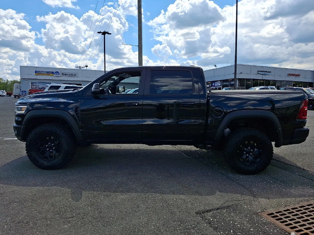 New 2026 Diamond Black Crystal Pearl-Coat Exterior Paint RAM RHO image 5