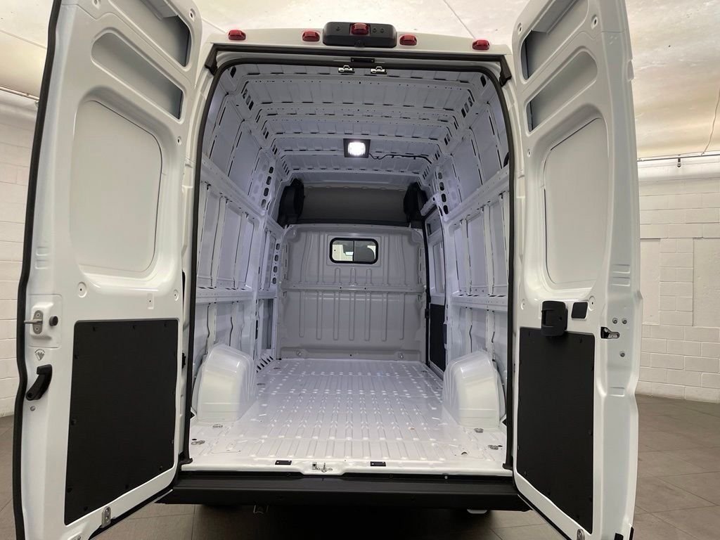 New 2026 Bright White Clear-Coat Exterior Paint RAM Super High Roof image 6