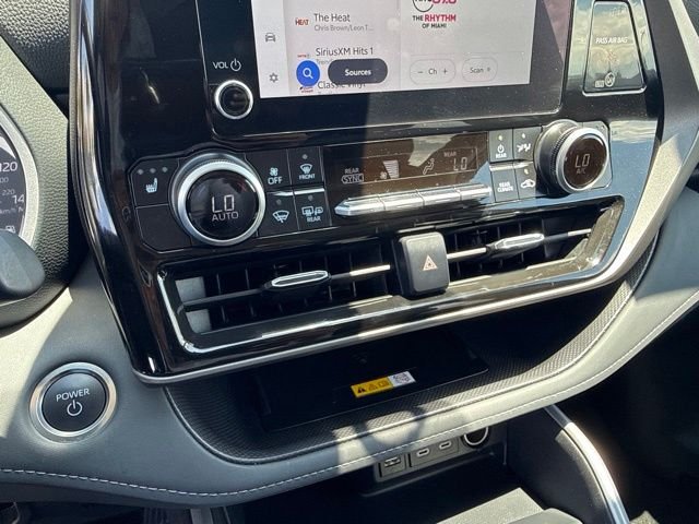 2025 Toyota Highlander XLE - Photo 7