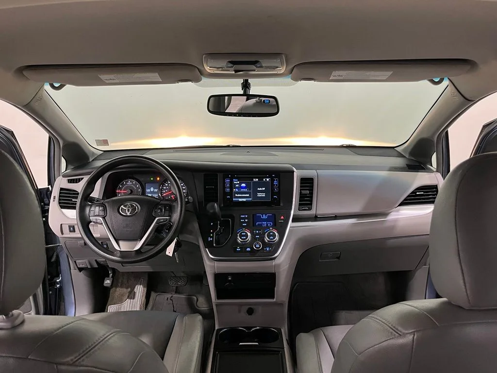 Used 2015 Blue Toyota LE image 20