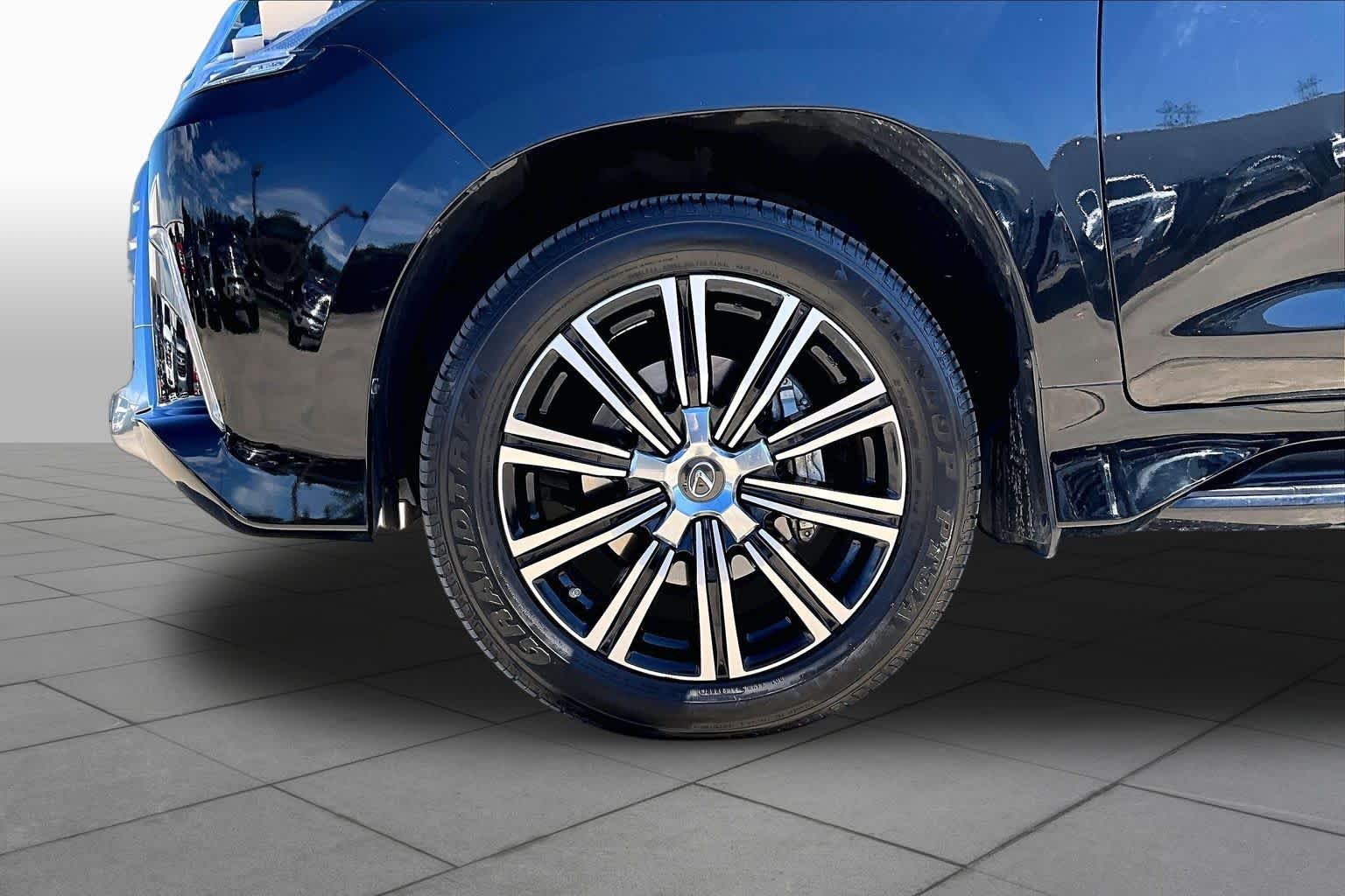 Used 2021 Black Onyx Lexus  image 11