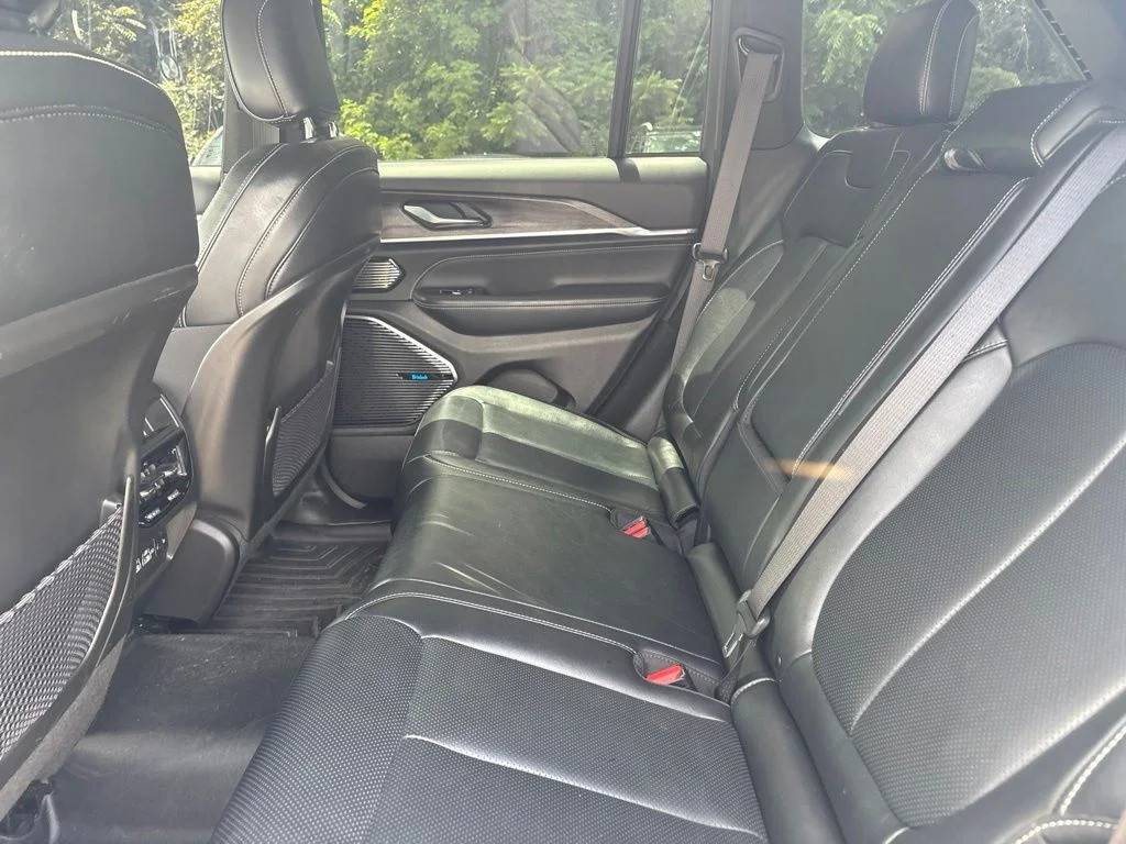 Used 2022 White Jeep Overland image 13