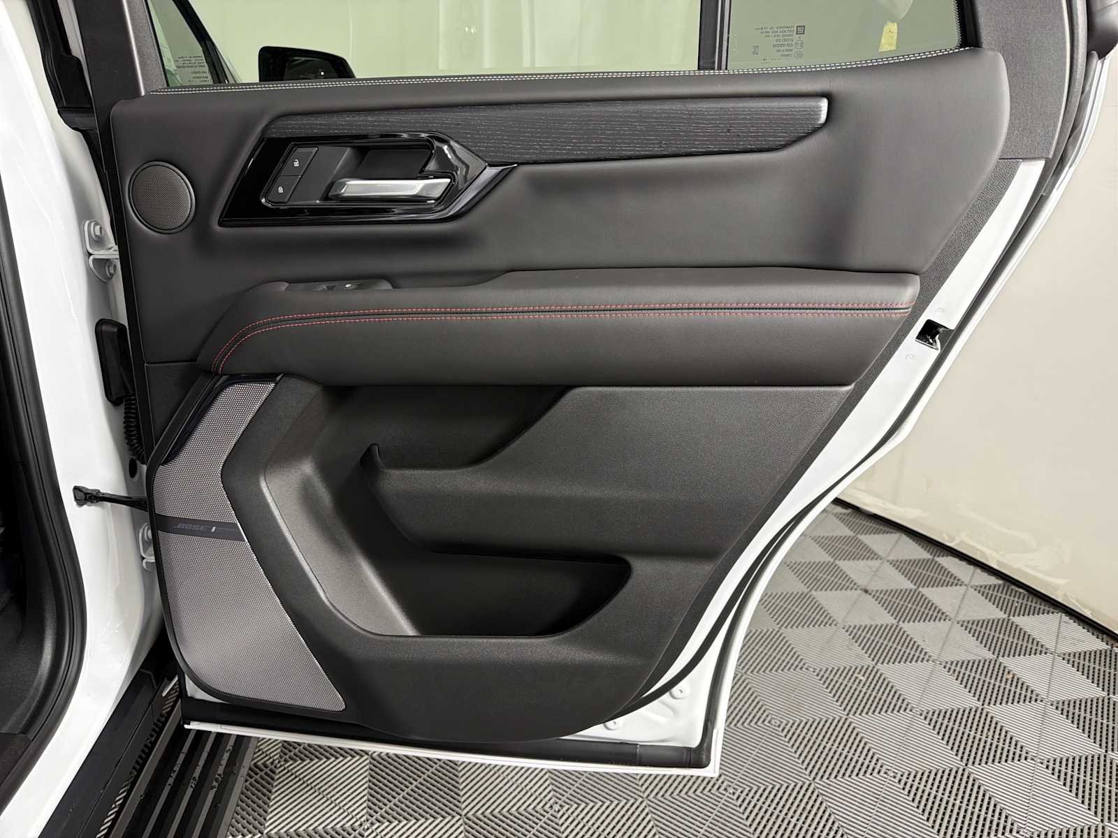 2026 GMC Yukon AT4 Ultimate - Photo 20