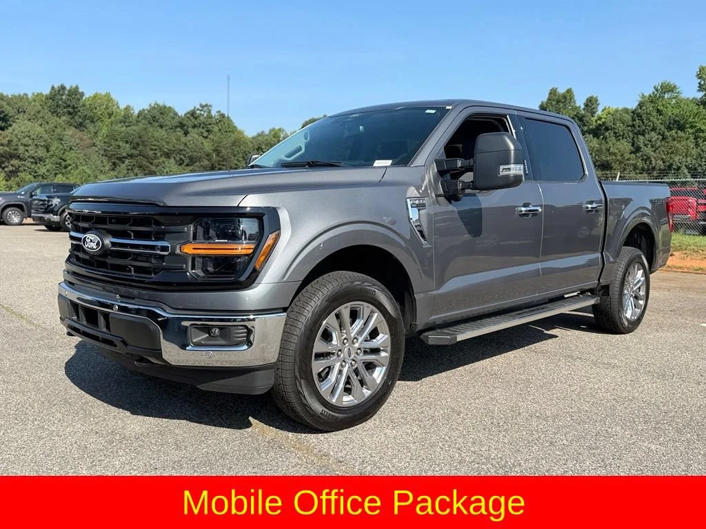 Used 2024 Gray Ford XLT image 11