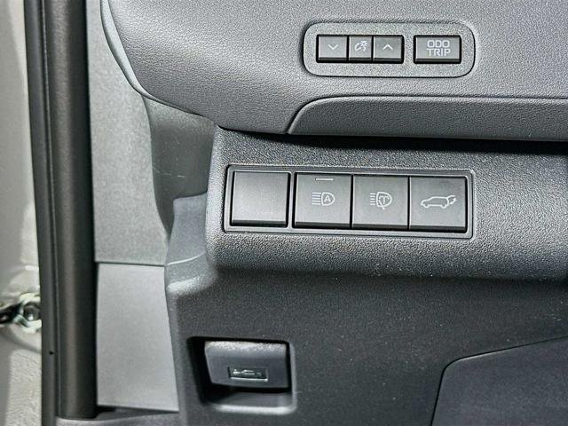 New 2026 METROPOLIS GRAY METALLIC Subaru Sport image 10