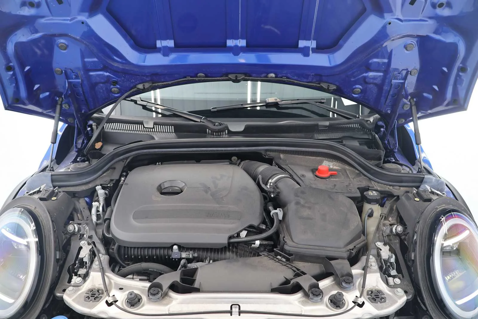 Certified Used 2025 BLAZING BLUE MINI Cooper image 24