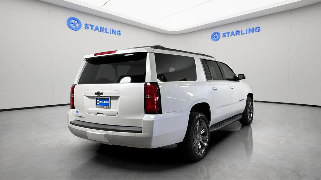 Used 2019 IRIDESCENT PEARL TRICOAT Chevrolet LT image 9
