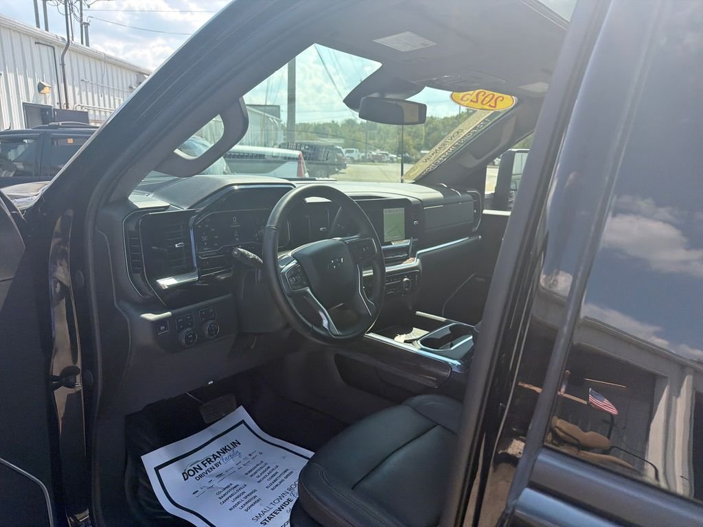 Used 2025 Black Chevrolet LTZ image 15