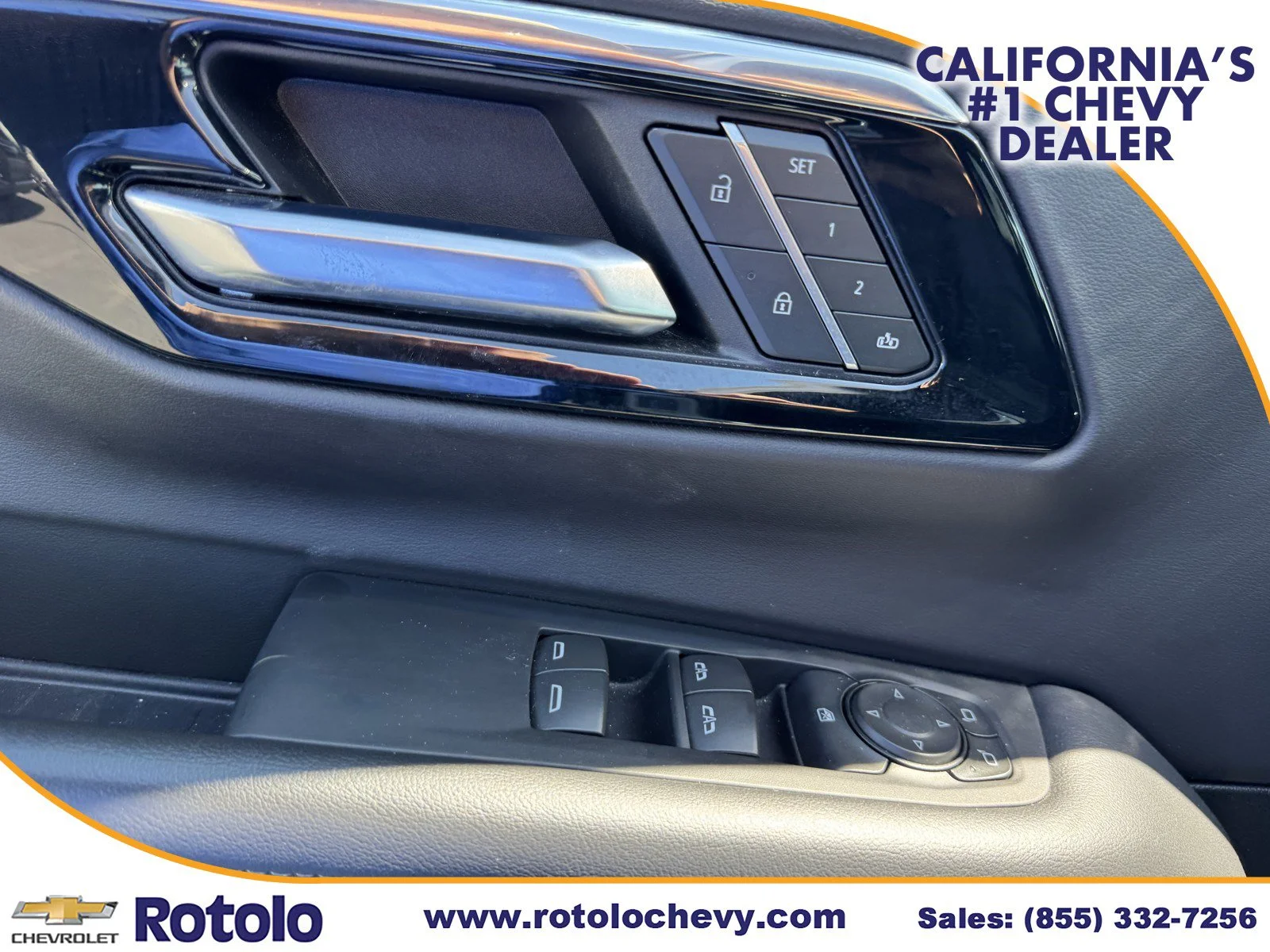 Used 2025 Summit White Chevrolet LT image 17