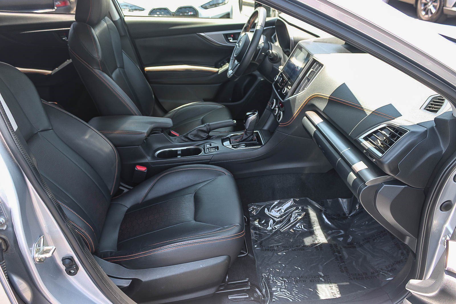 Used 2022 Ice Silver Metallic Subaru Limited image 17
