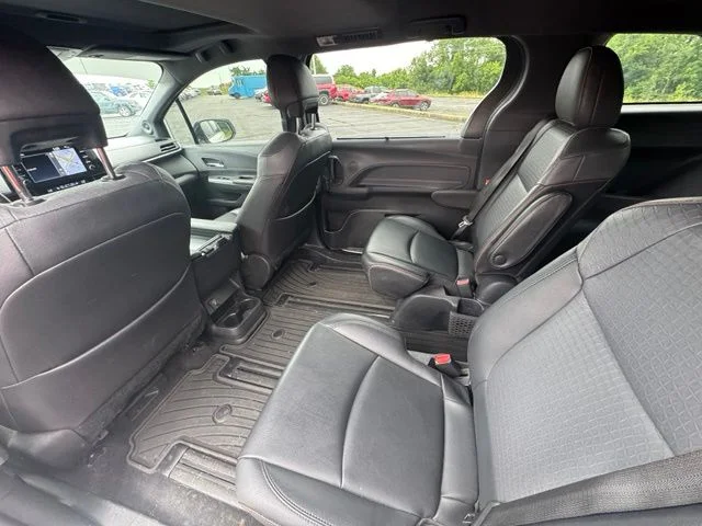 Used 2022 White Toyota XSE image 16