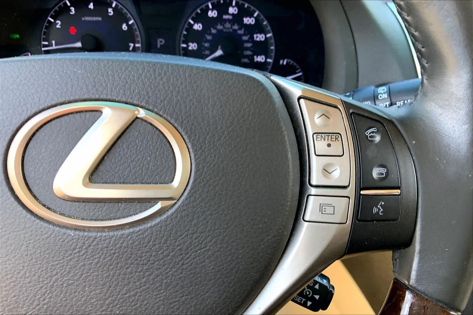 Used 2015 Satin Cashmere Metallic Lexus  image 25