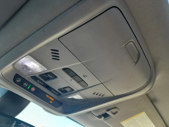 Used 2019 Gray Chevrolet LT image 27