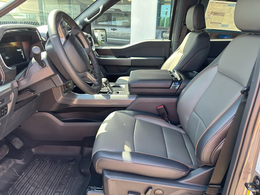 New 2026 Marsh Gray Ford Lariat image 2