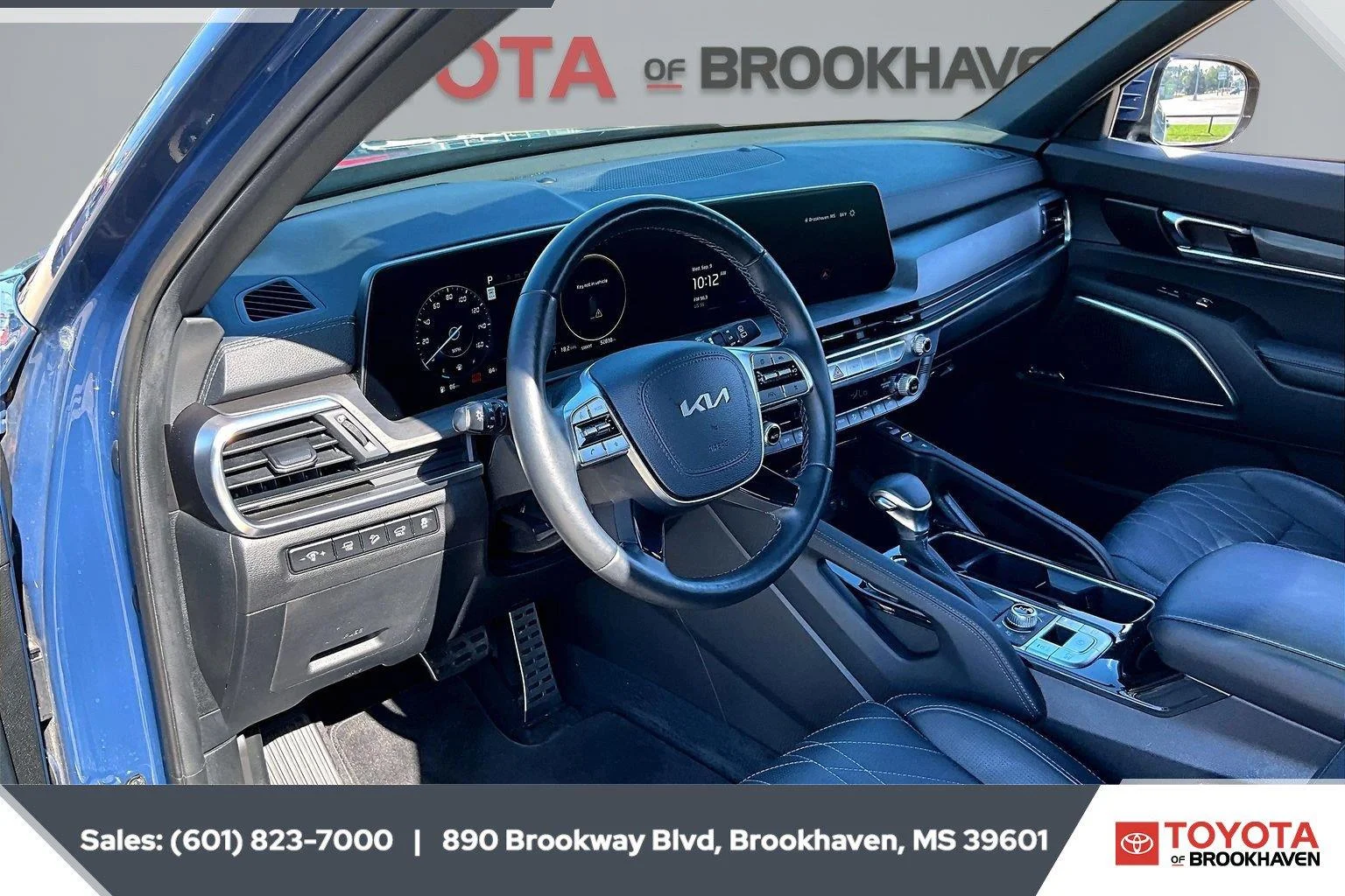 Used 2024 Midnight Lake Blue Kia SX X-Line image 12