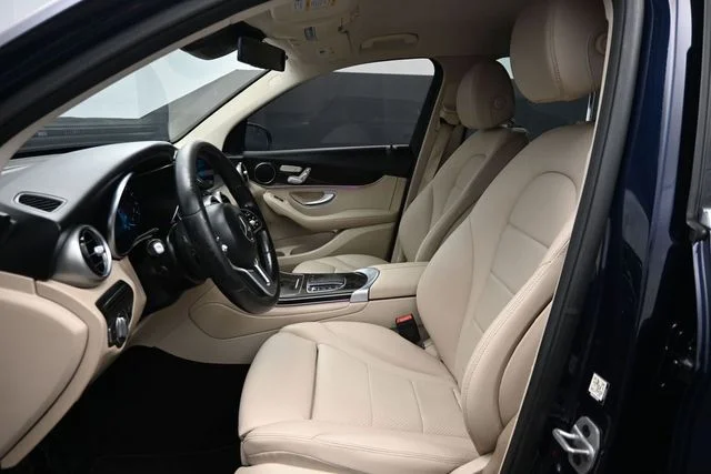 Used 2022 Blue Mercedes-Benz GLC 300 image 7