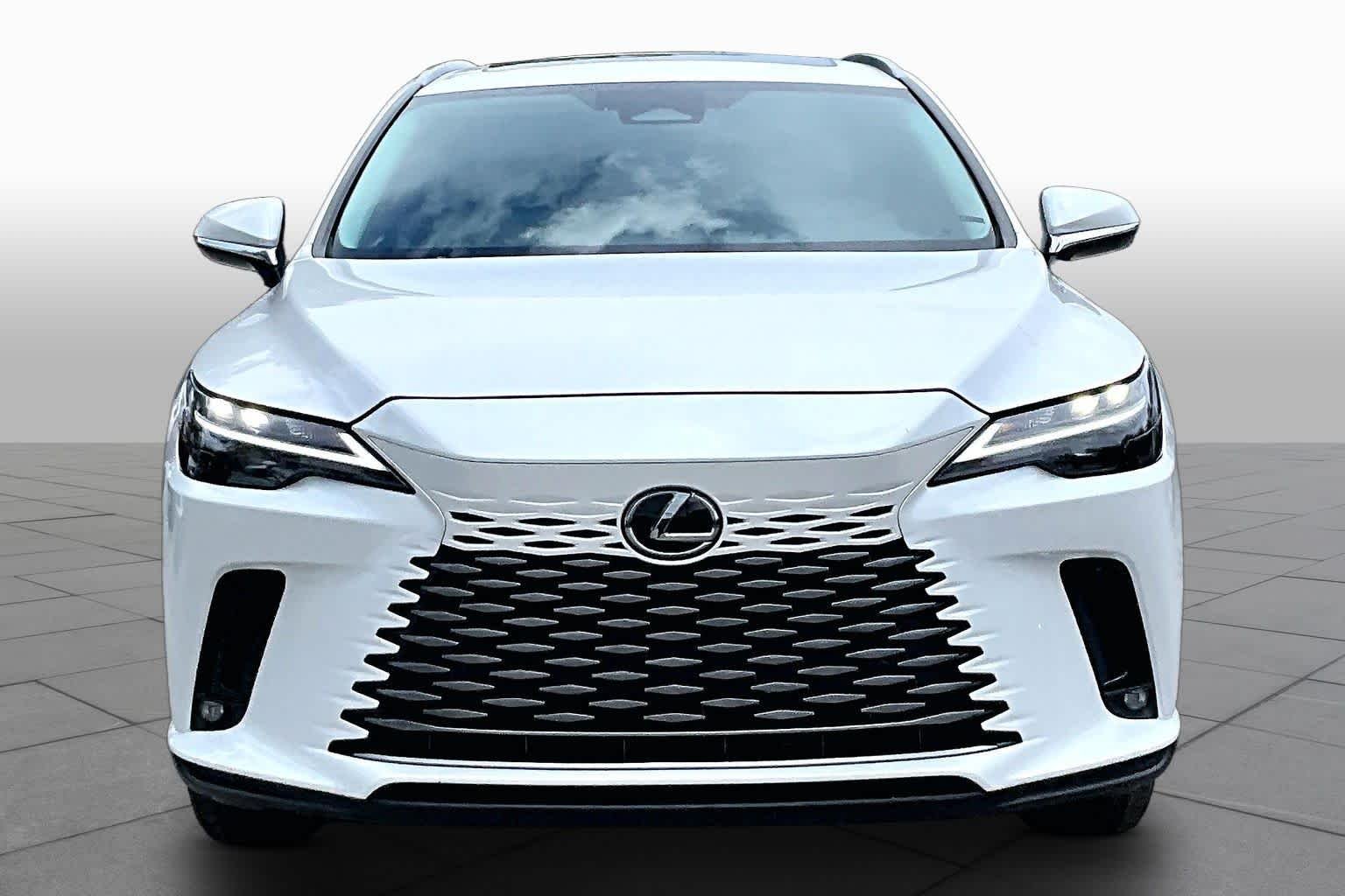 Used 2024 Eminent White Pearl Lexus Premium image 4