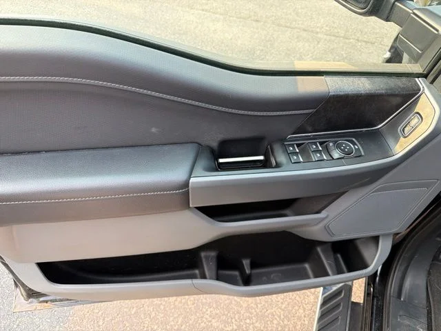 Used 2023 Black Metallic Ford XLT image 34