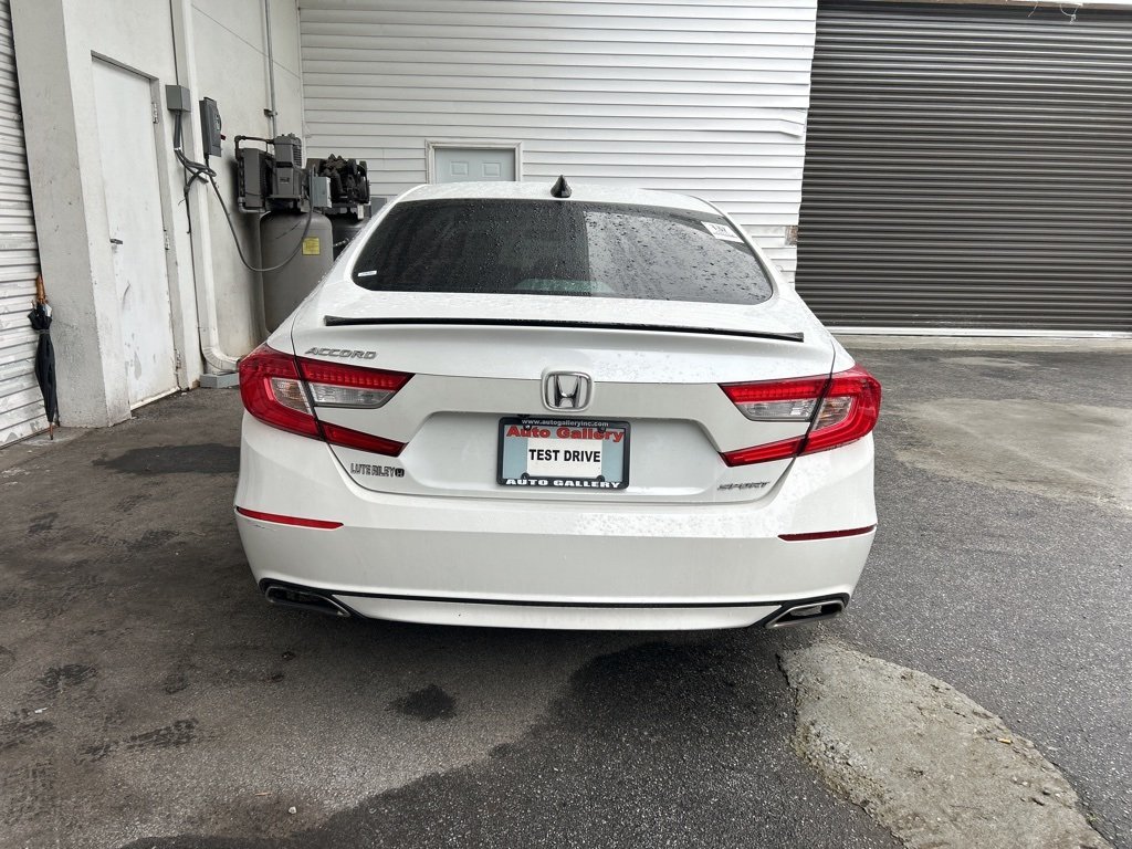 2022 Honda Accord Sport photo 3