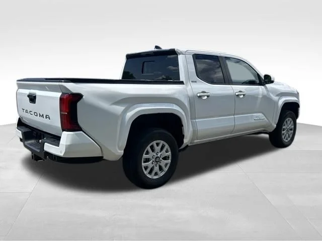 Used 2024 White Toyota SR5 image 5