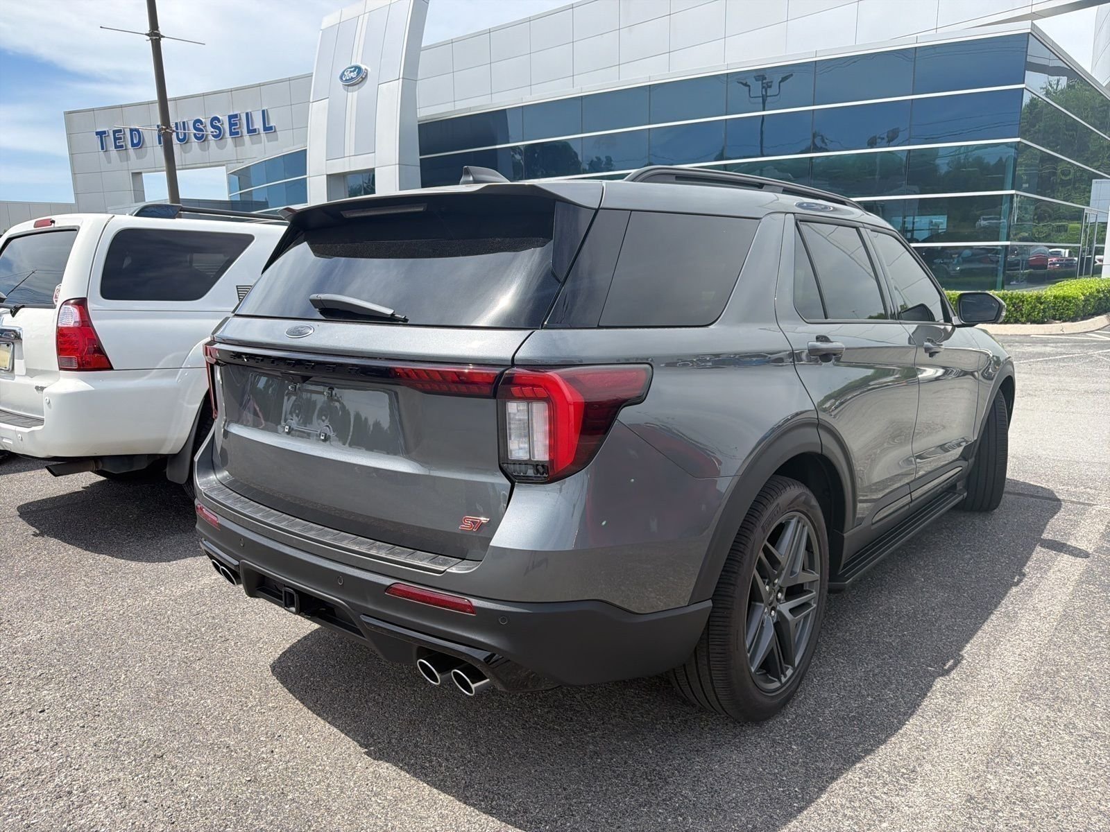 Used 2025 Gray Metallic Ford ST image 5
