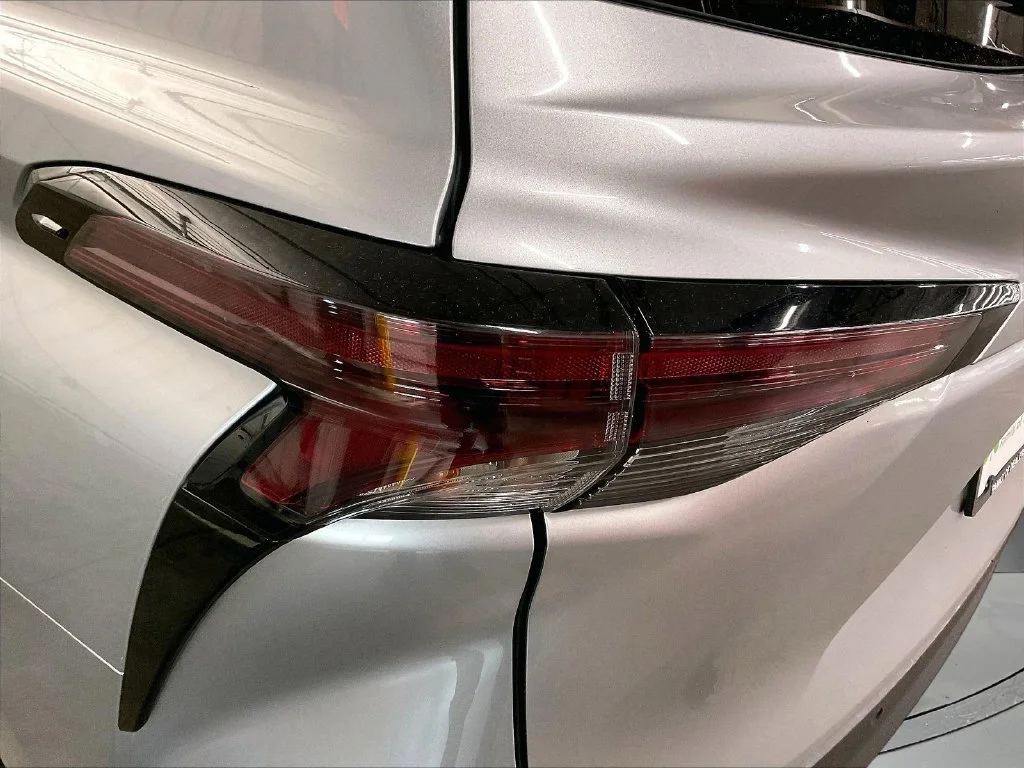 Used 2023 Silver Toyota XLE image 35