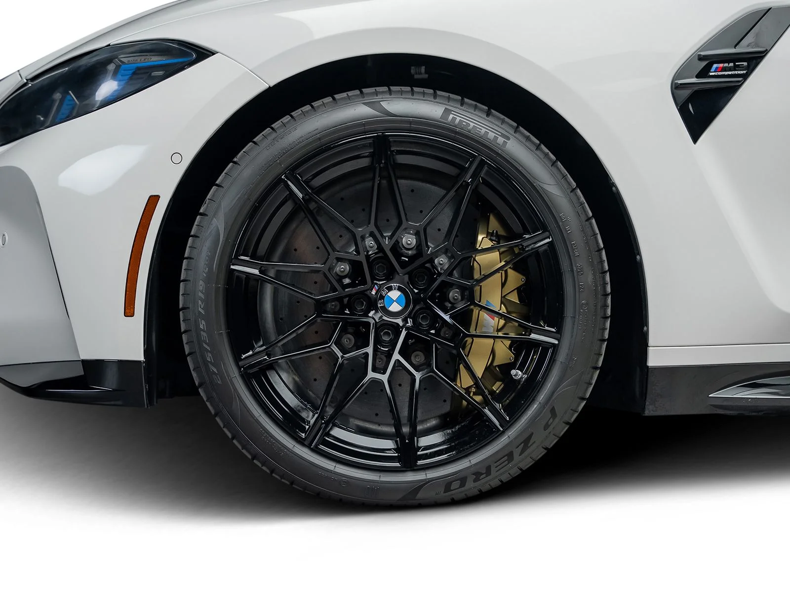 Used 2025 White BMW Competition image 23