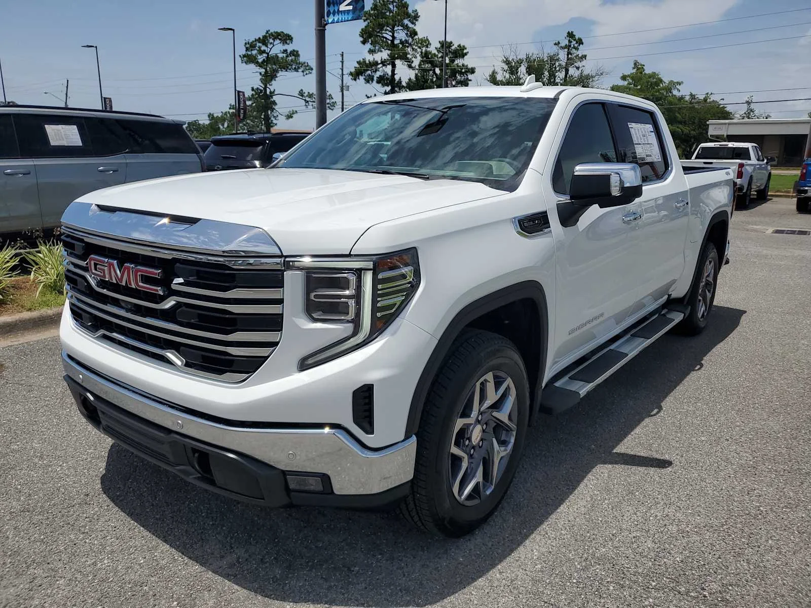 New 2026 Summit White GMC SLT image 1
