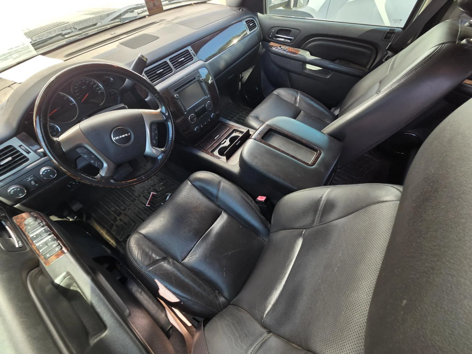 Used 2013 STEEL GRAY METALLIC GMC Denali image 12