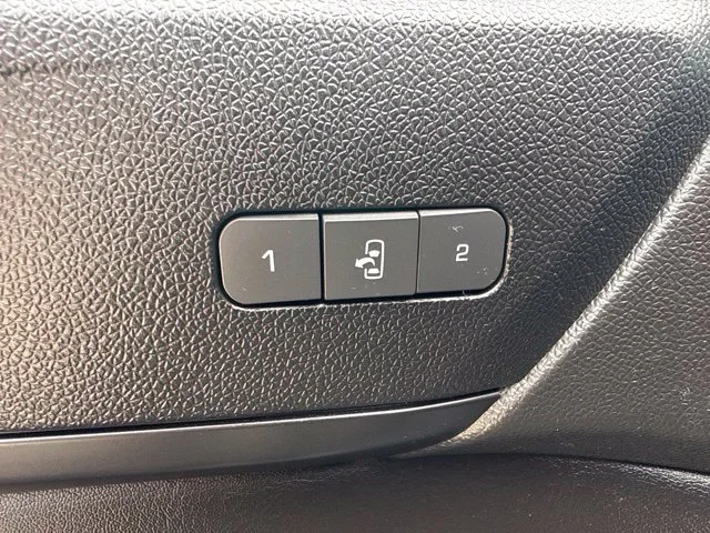 Used 2017 Black GMC Limited image 27