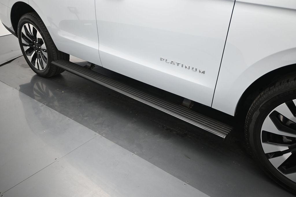 Used 2025 Silver Ford Platinum image 31
