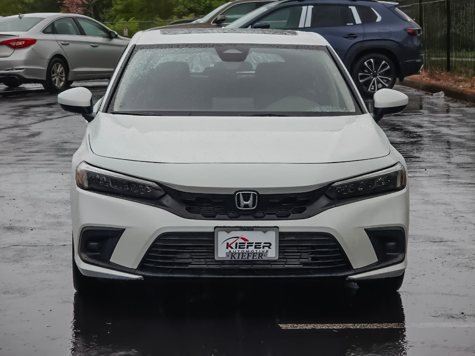 Used 2024 White Honda EX-L image 9