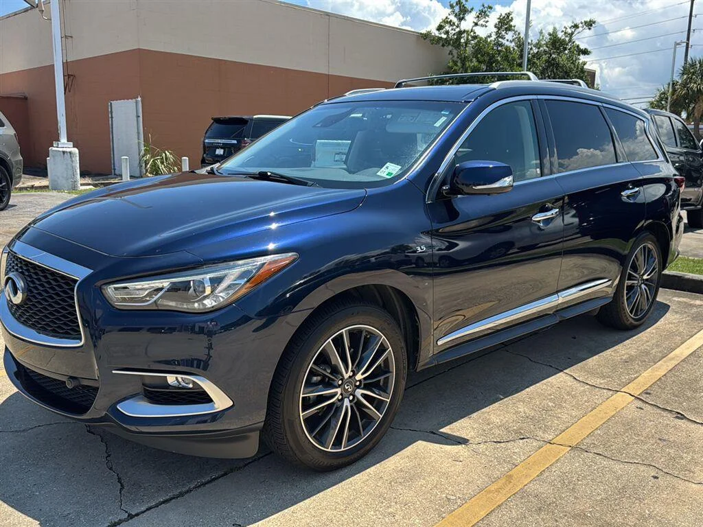 Used 2016 Hermosa Blue INFINITI  image 1