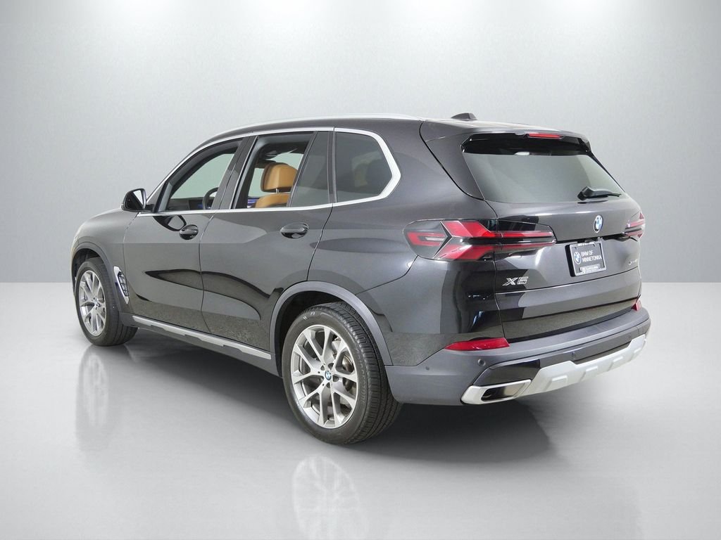 Certified Used 2024 Black Sapphire Metallic BMW xDrive40i image 17