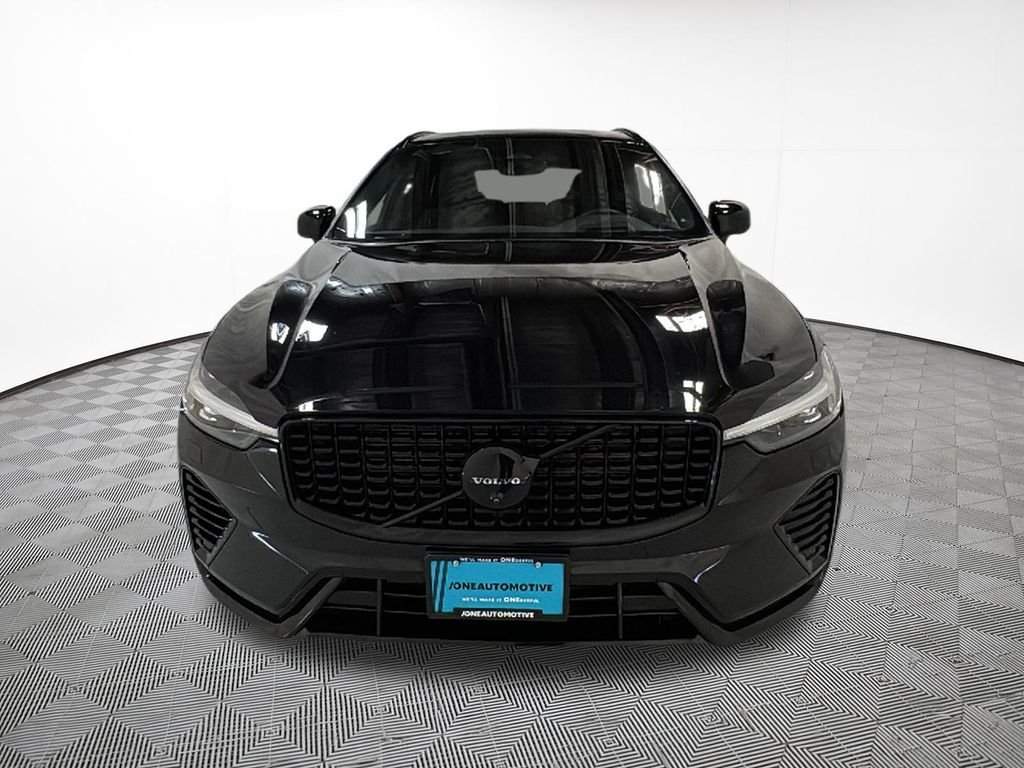 Used 2024 Black Volvo Ultimate image 3
