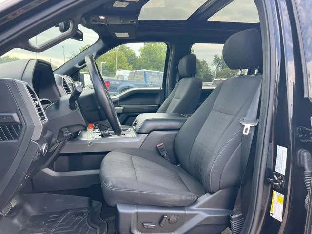 Used 2019 Black Ford XLT image 15