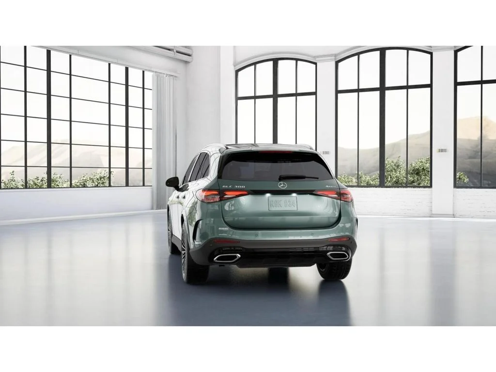 New 2027 Silver Mercedes-Benz GLC 300 image 26